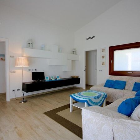 Villa Franca By Wonderful Italy San Teodoro  Extérieur photo