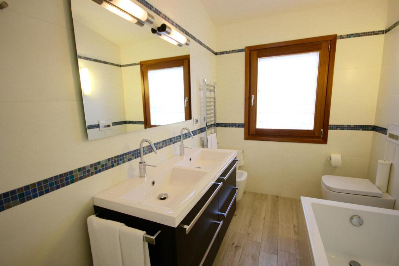Villa Franca By Wonderful Italy San Teodoro  Extérieur photo