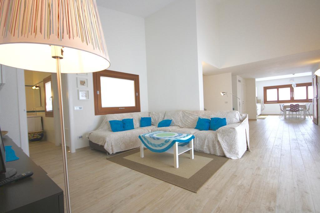 Villa Franca By Wonderful Italy San Teodoro  Extérieur photo